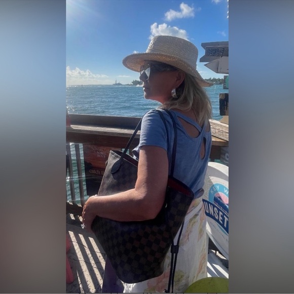 Gorgeous Louis Vuitton Neverfull MM Damier Ebene - Picture 3 of 17